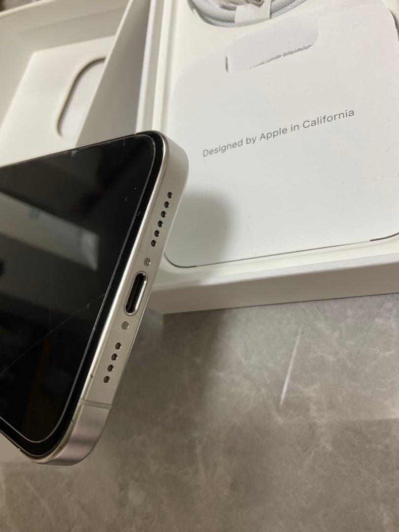 iPhone15ProMax 256GB SIMフリー 本体 美品 ホワイト