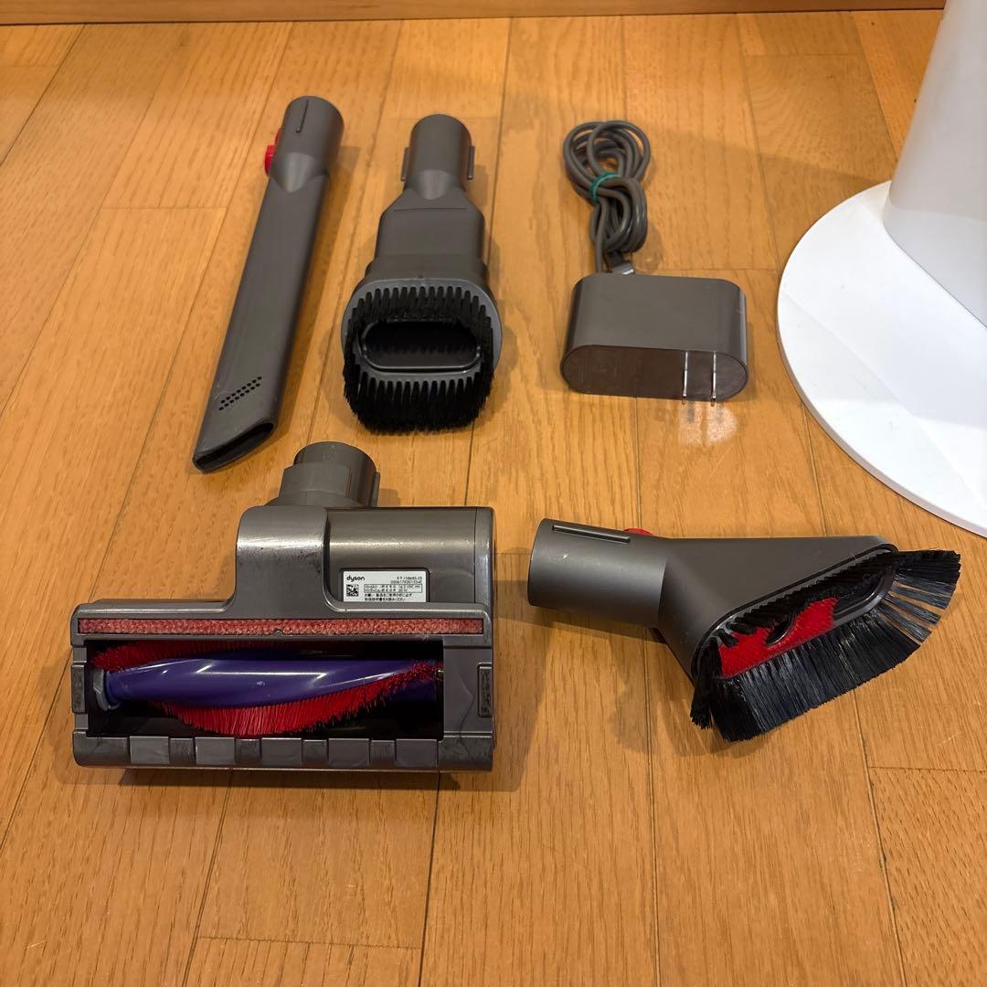 ダイソンV10 SV12 美品！　スタンド付き　分解洗浄除菌整備済み　SD-1