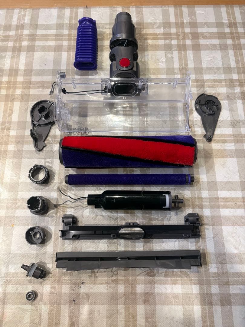 ダイソンV10 SV12 美品！　スタンド付き　分解洗浄除菌整備済み　SD-1