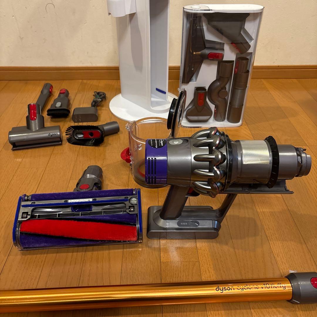 ダイソンV10 SV12 美品！　スタンド付き　分解洗浄除菌整備済み　SD-1