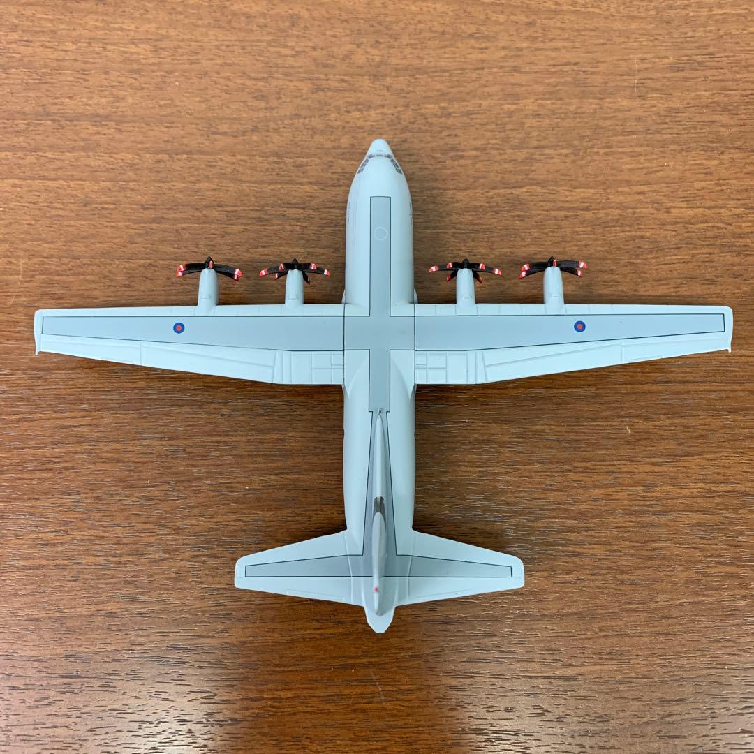 ❶　1/200　イギリス空軍 C-130 ハーキュリーズ ZH888