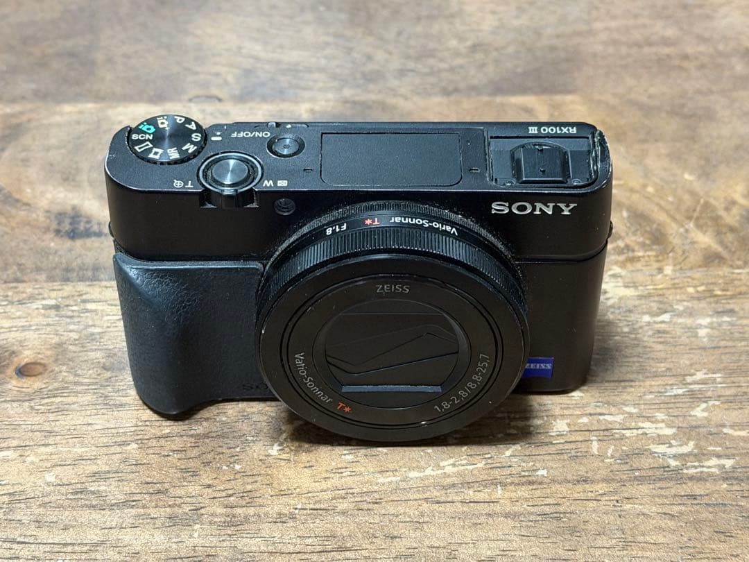 s*y様 SONY RX100 III コンパクトデジタルカメラ ソニー