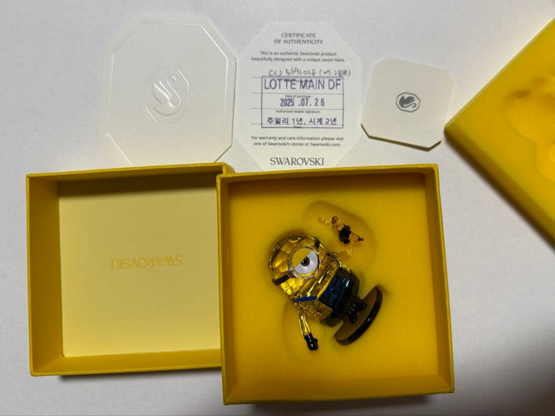 【新品】 スワロフスキー　ミニオンズ　ショップ袋付き