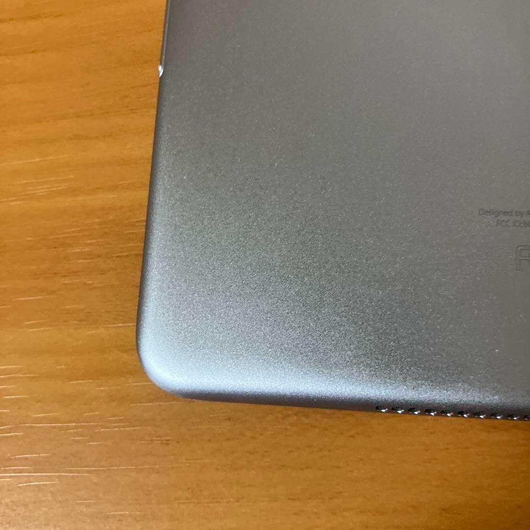 N*h様 美品Apple iPad mini4 第四世代 128GB Cellu