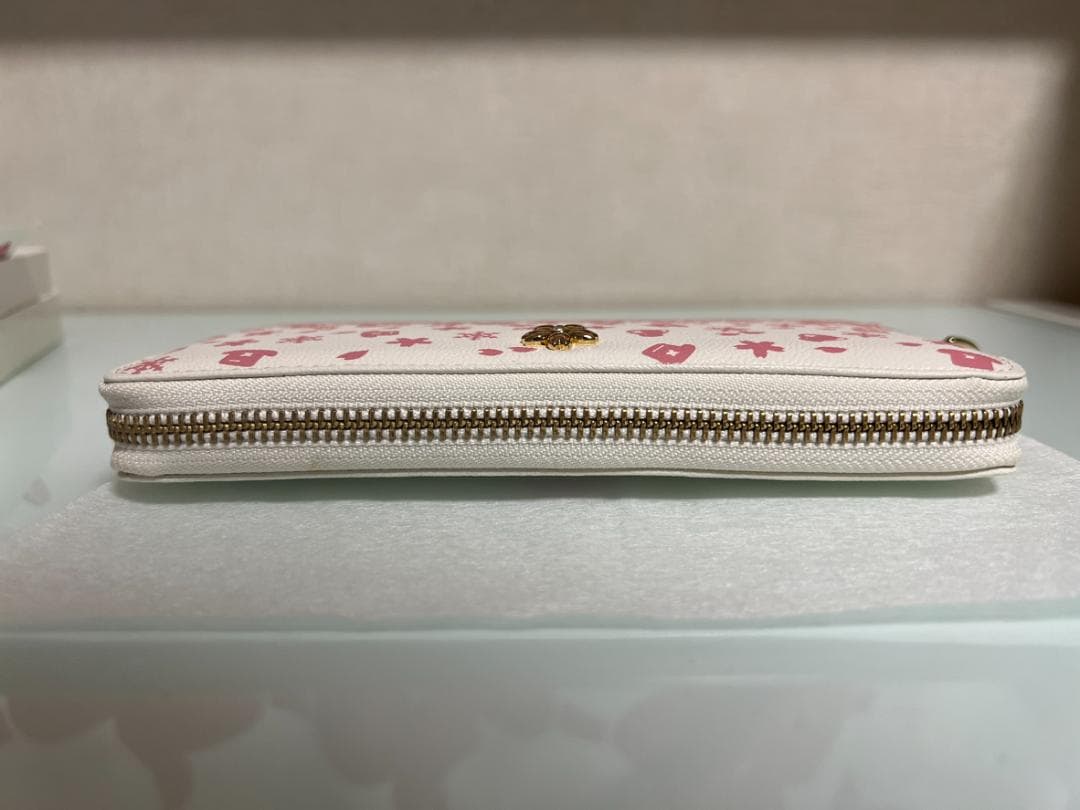 限定5000個 トニートニー・チョッパー桜吹雪の革財布 ONE PIECE