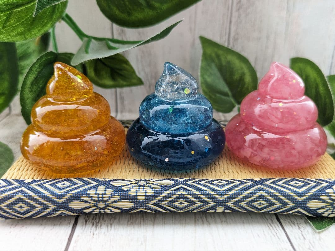 【イカ人参】まっきっきのうんこちゃん形オルゴナイト☆他３点