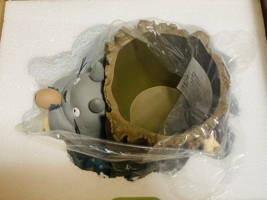 新品未使用　となりのトトロ ジオラマポット　ジブリ　美品　フィギュア