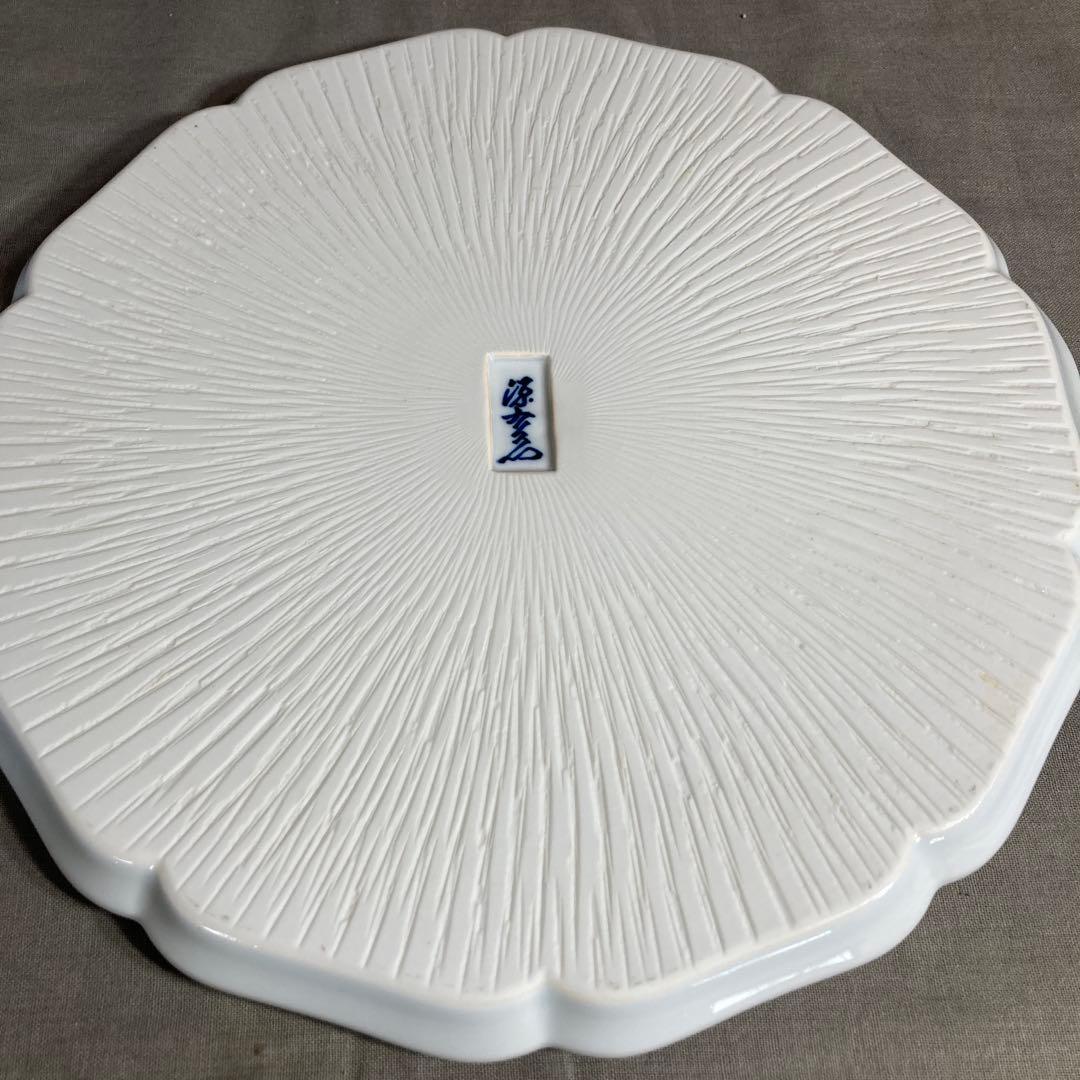 【源右衛門】古伊万里の伝統　日本の名窯　舘林源右衛門作　染付梅地紋　ケーキ平大皿