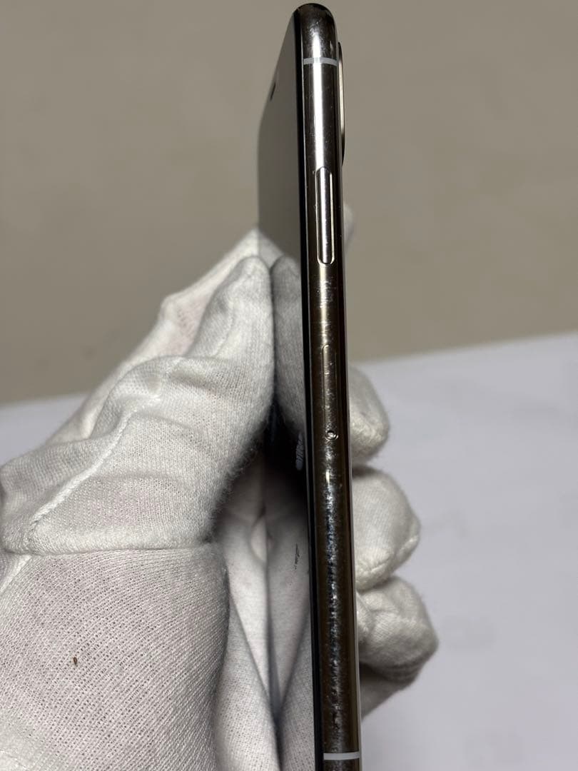 Apple iPhone X 64GB シルバーバッテリー78%