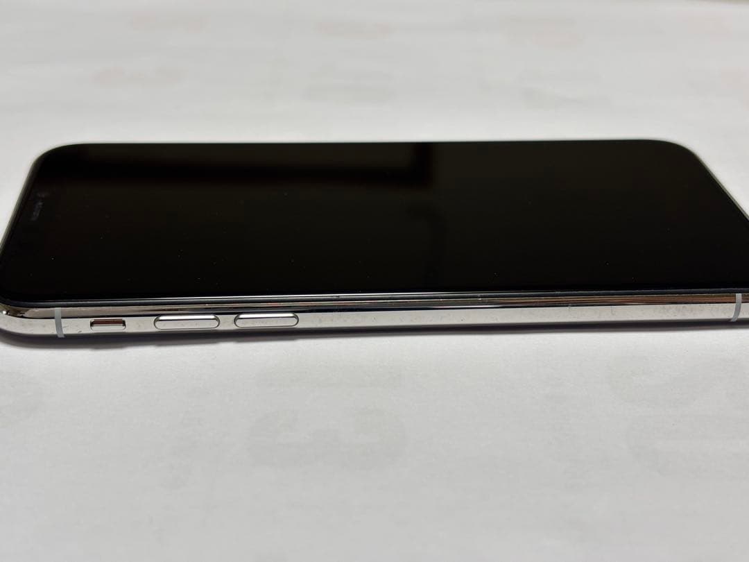 Apple iPhone X 64GB シルバーバッテリー78%