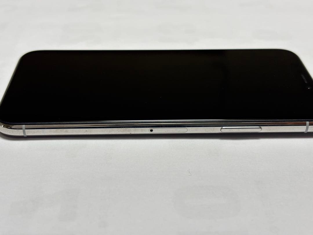 Apple iPhone X 64GB シルバーバッテリー78%