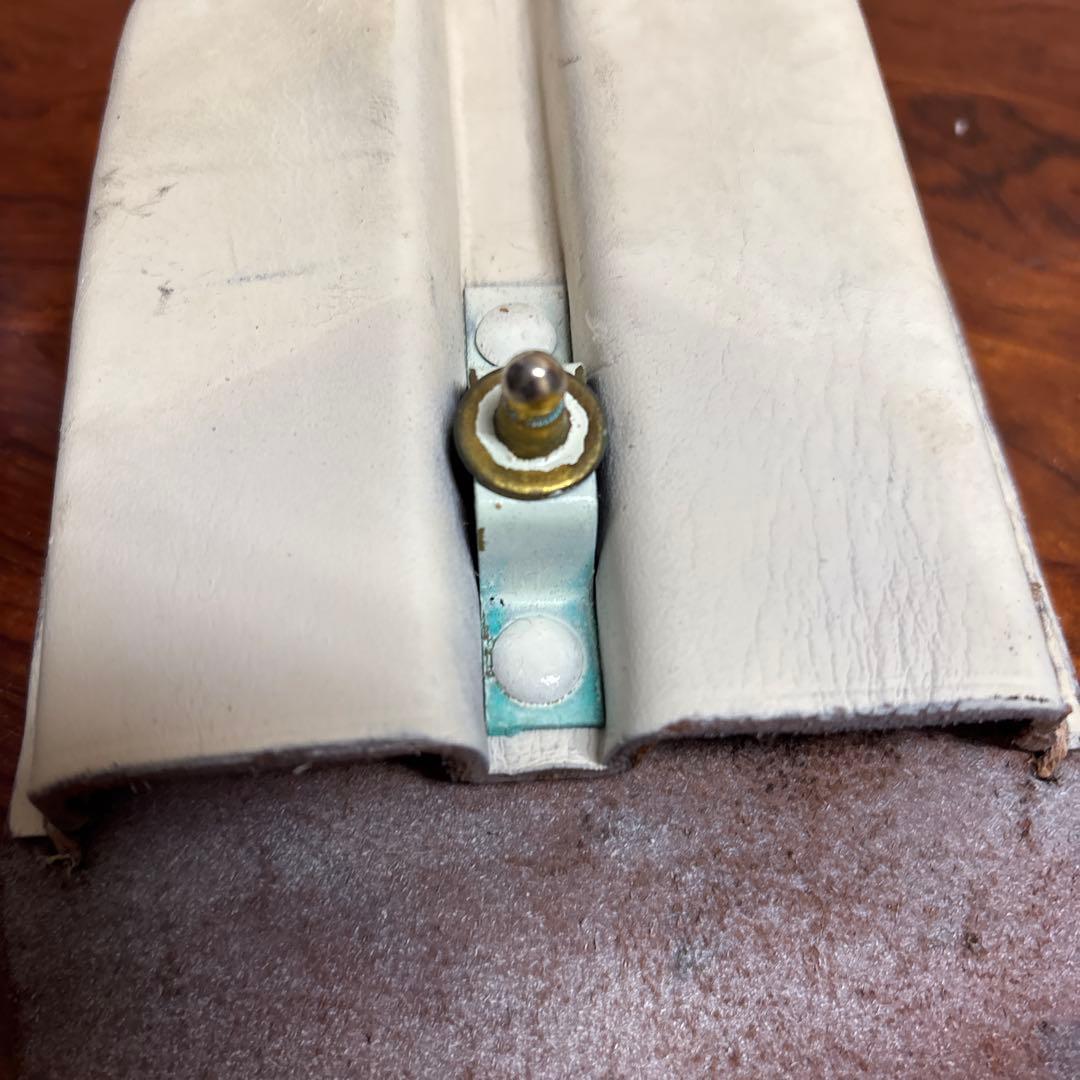 ホワイトレザー ホルスター　0205o232