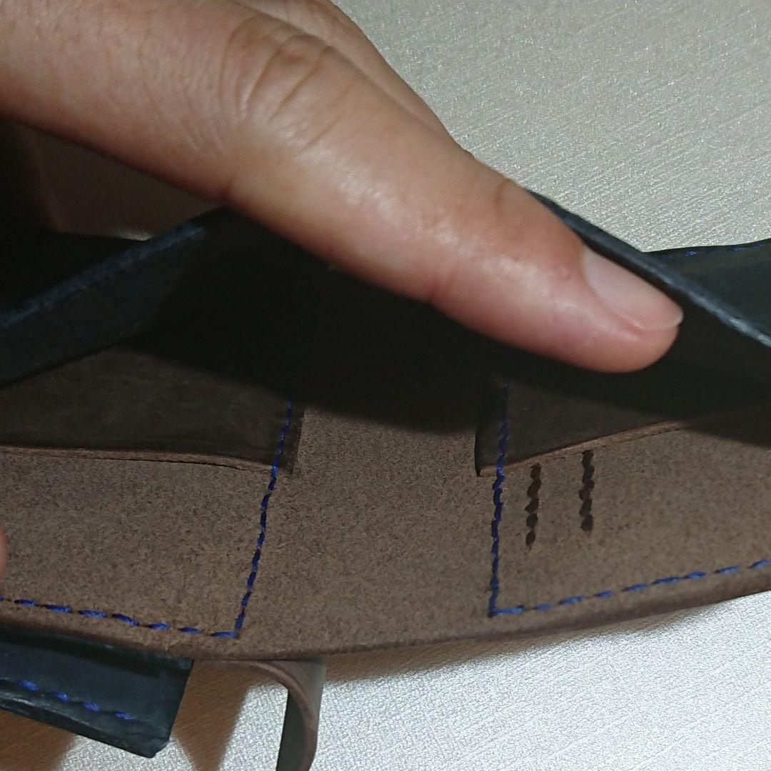 ヌバックレザー二つ降り財布