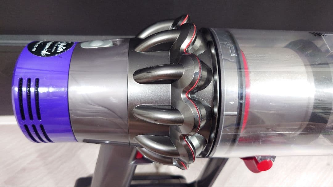 ⑪ダイソン dyson V10 SV12 本体のみ エコモード48分