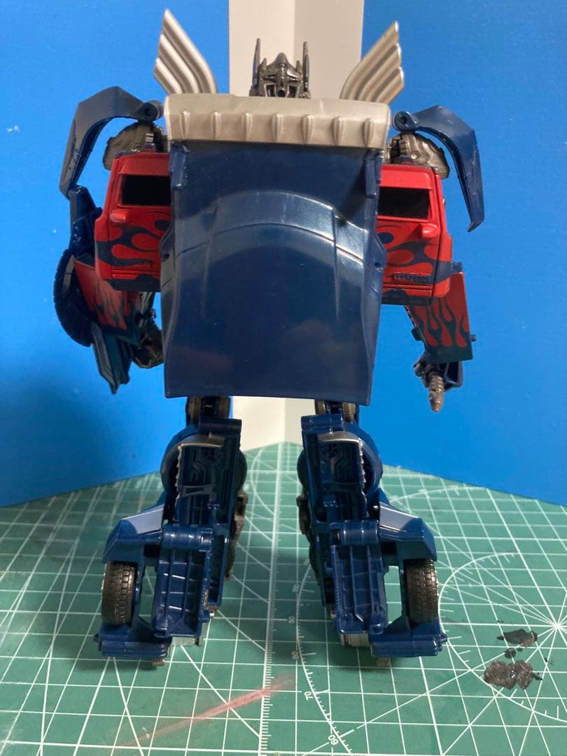 【限定】トランスフォーマー　ダークオプティマスプライム　(ネメシスプライム)