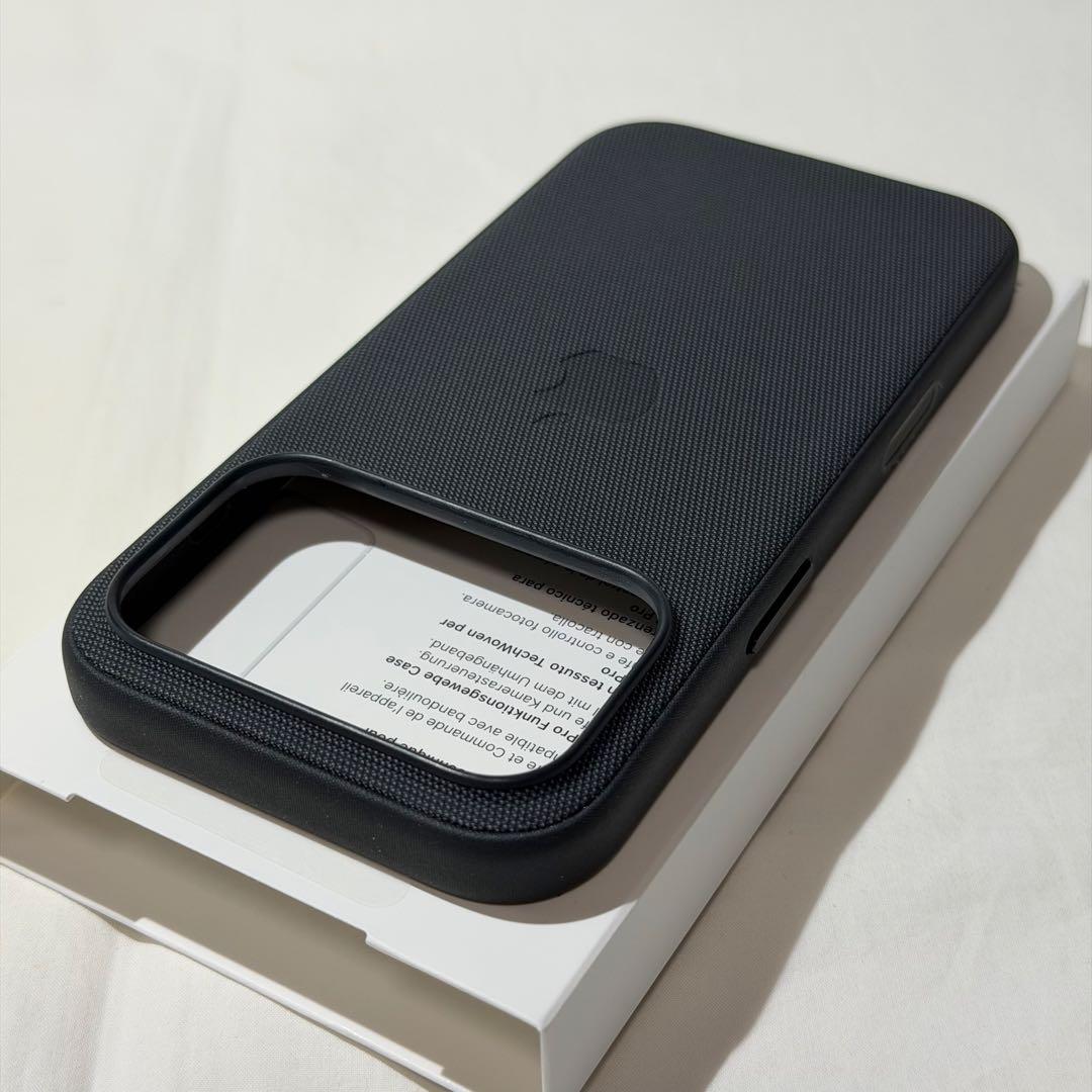 iPhone 17 Pro テックウーブンケース　ブラック