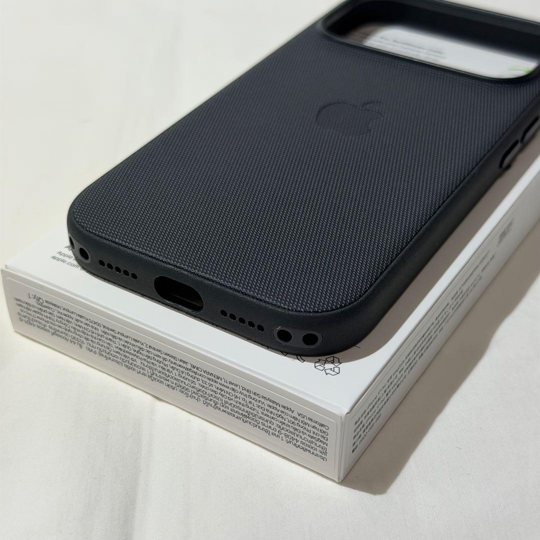 iPhone 17 Pro テックウーブンケース　ブラック