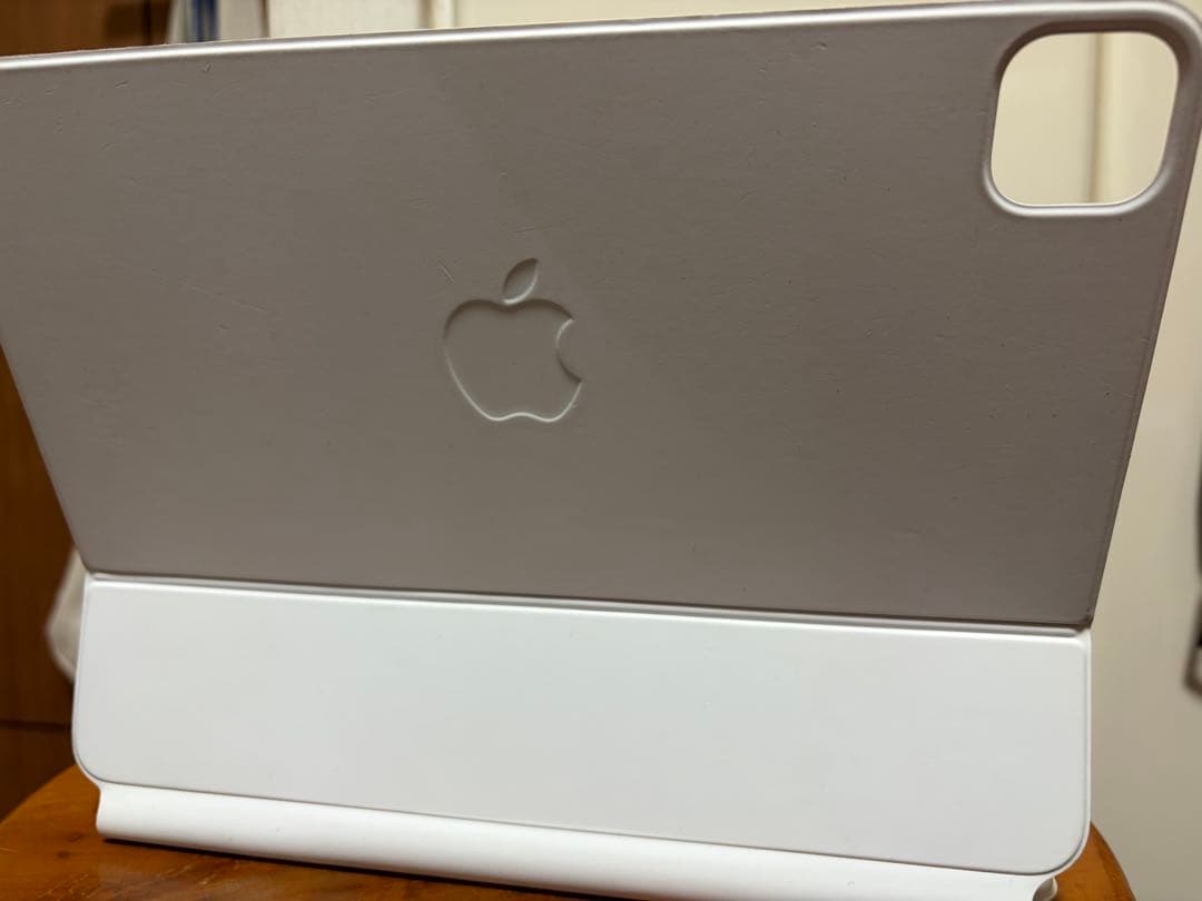 マジックキーボード 純正　11インチ 白