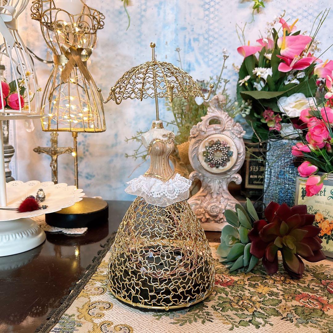 素敵に飾れるアクセサリースタンド ドレスアップトルソー 電飾付（電池蓋欠品）