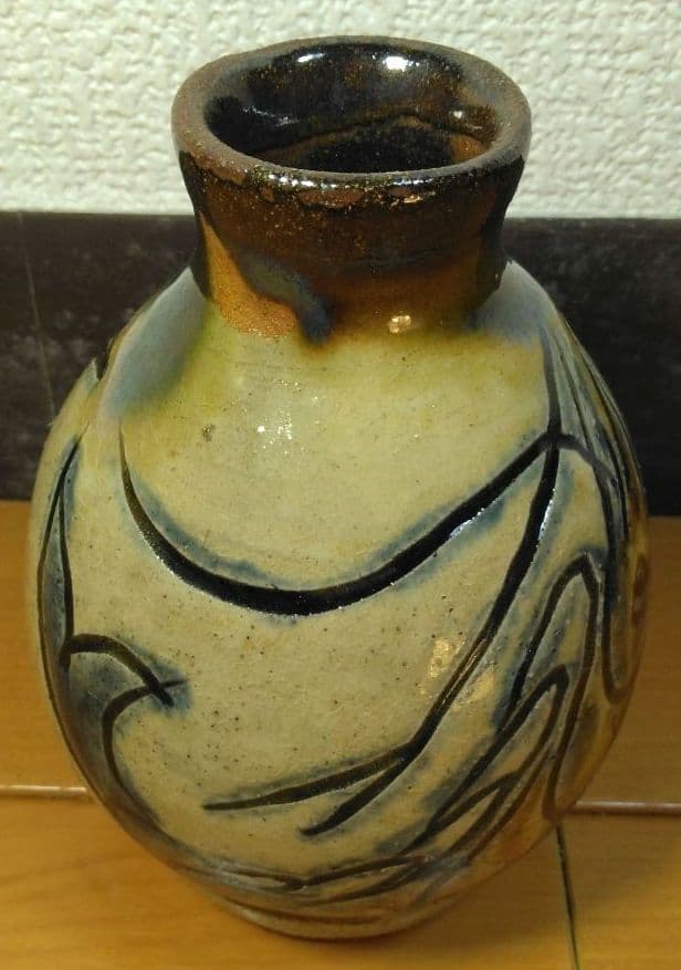 人間国宝 金城次郎 魚海老文花瓶 栞 共箱(本人直筆書付）美品 壺屋焼 壷屋焼