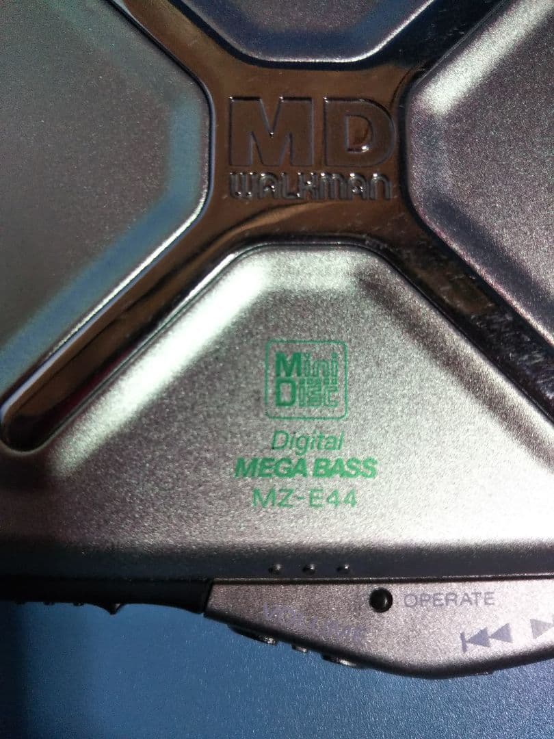 ポータブルプレーヤー SONY MZ-E44