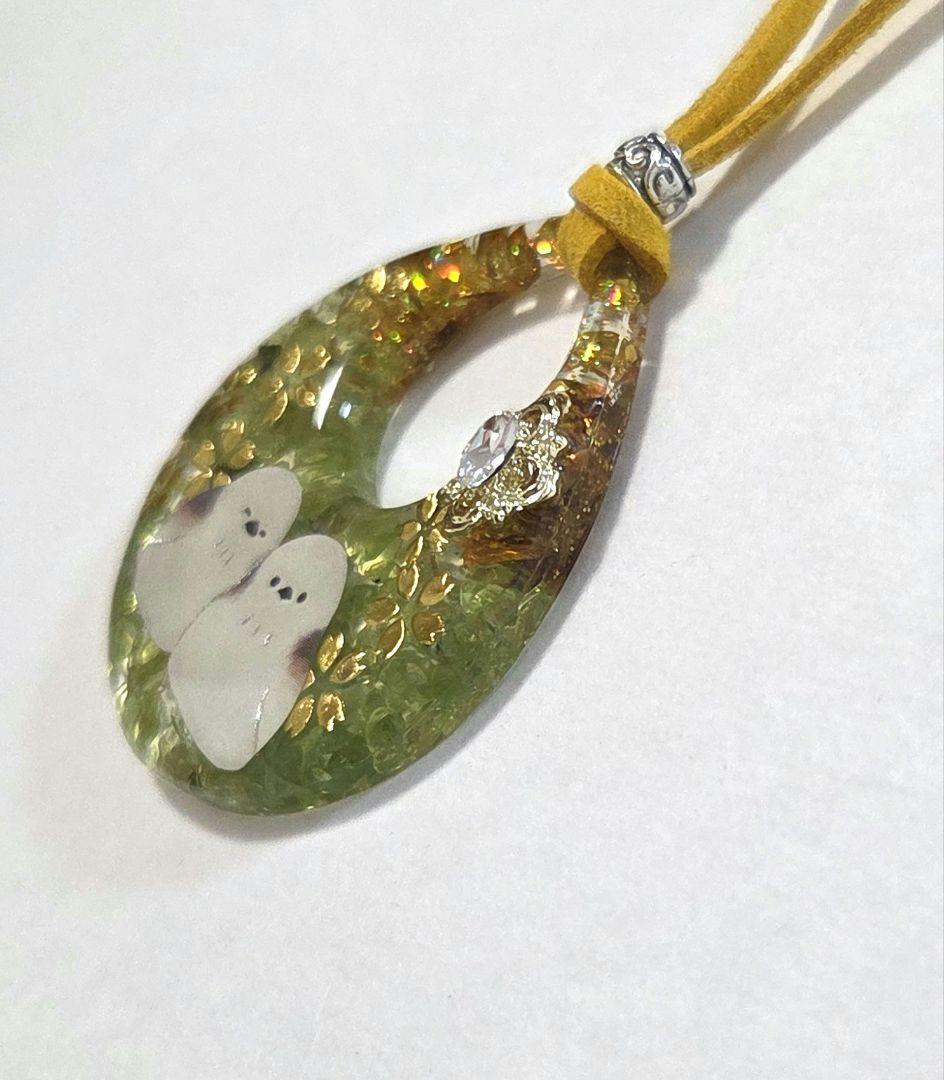 シマエナガペリドットレジンネックレス✨　レジンシマエナガペンダント　鳥