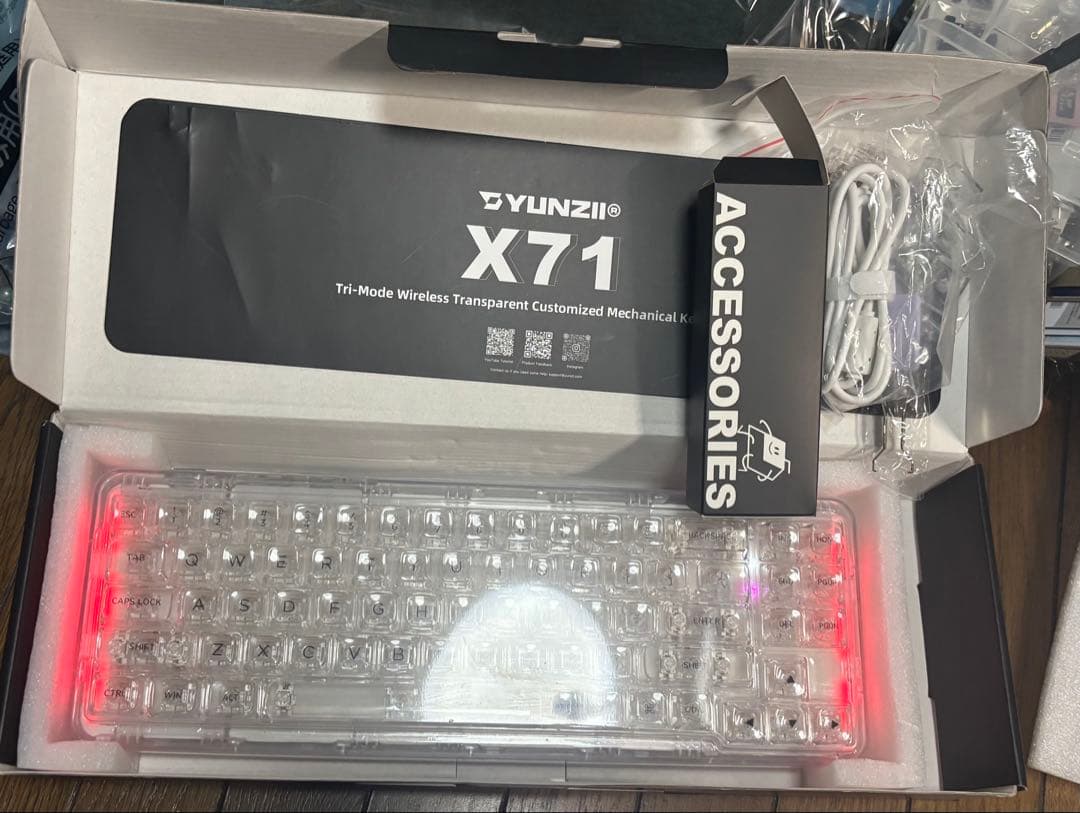 YUNZII X71 キーボード クリスタルアイス軸
