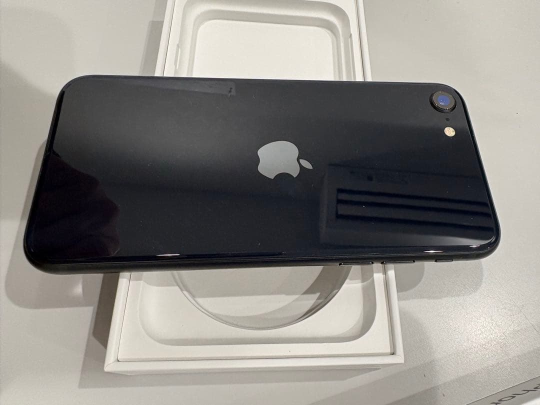 iPhone SE (第3世代) ブラック 箱付き