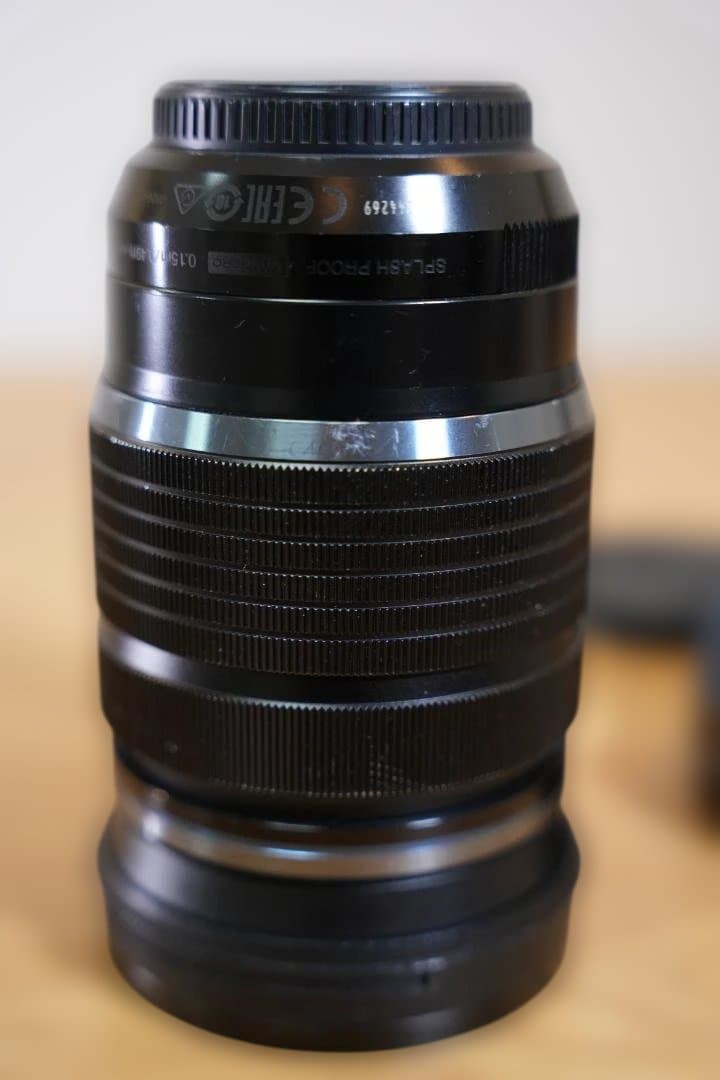 OLYMPUS 12-100mm F4 IS PRO レンズ