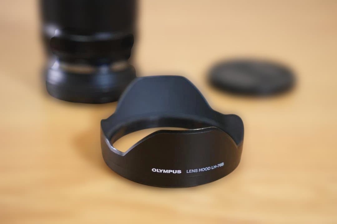 OLYMPUS 12-100mm F4 IS PRO レンズ