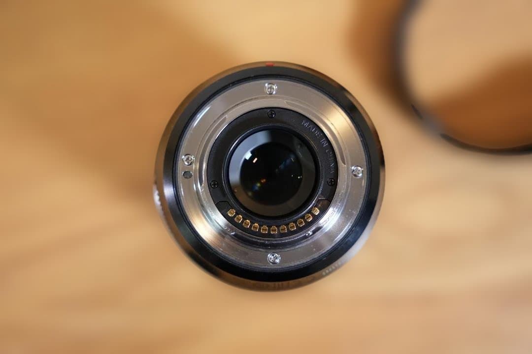 OLYMPUS 12-100mm F4 IS PRO レンズ