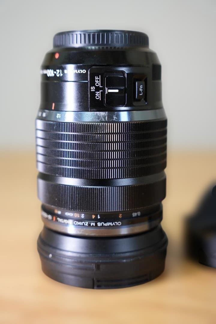 OLYMPUS 12-100mm F4 IS PRO レンズ