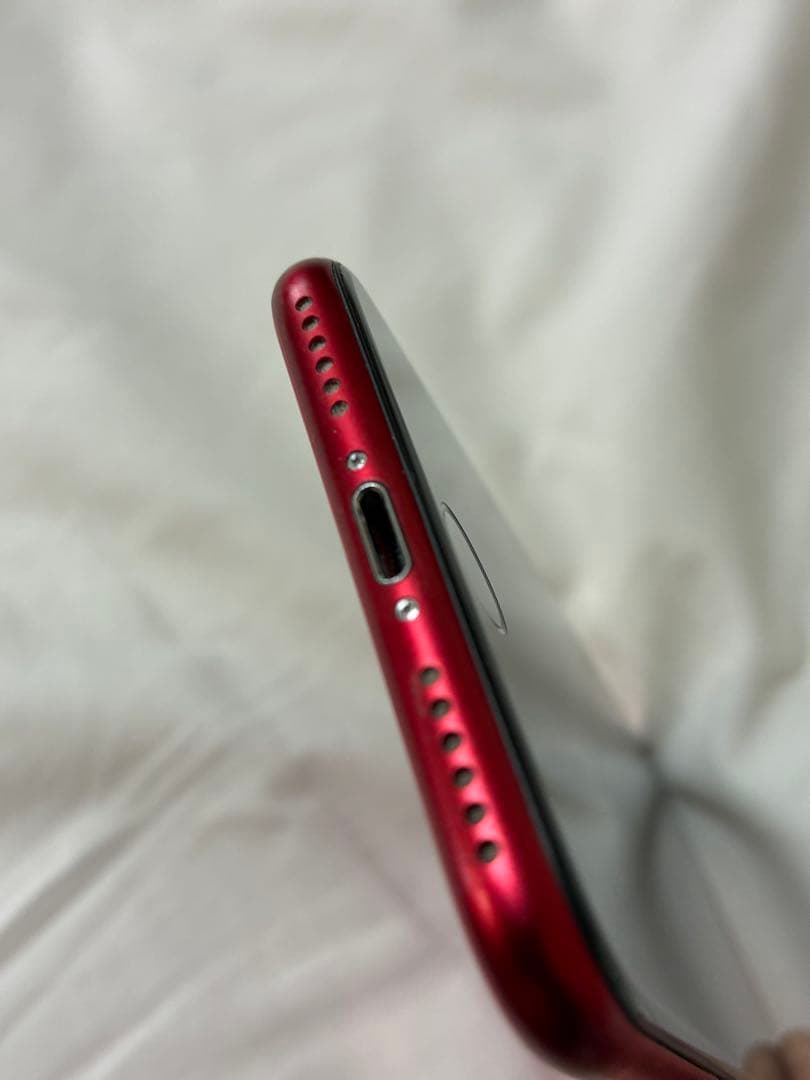 ★iPhone SE2 赤64GB SIMフリー バッテリー100% 箱付き★