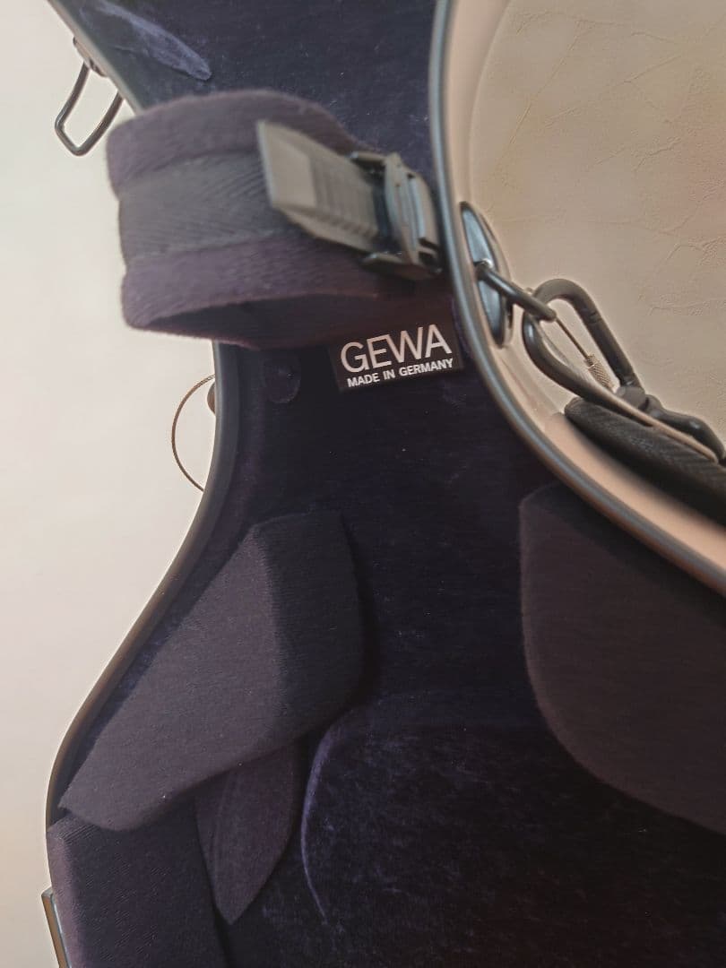 GEWA Air 3.9 ベージュ　ゲバエア　チェロケース　ハードケース
