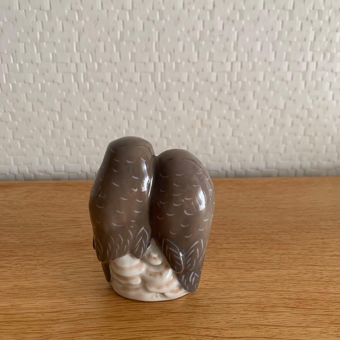   フクロウ　フィギュリン