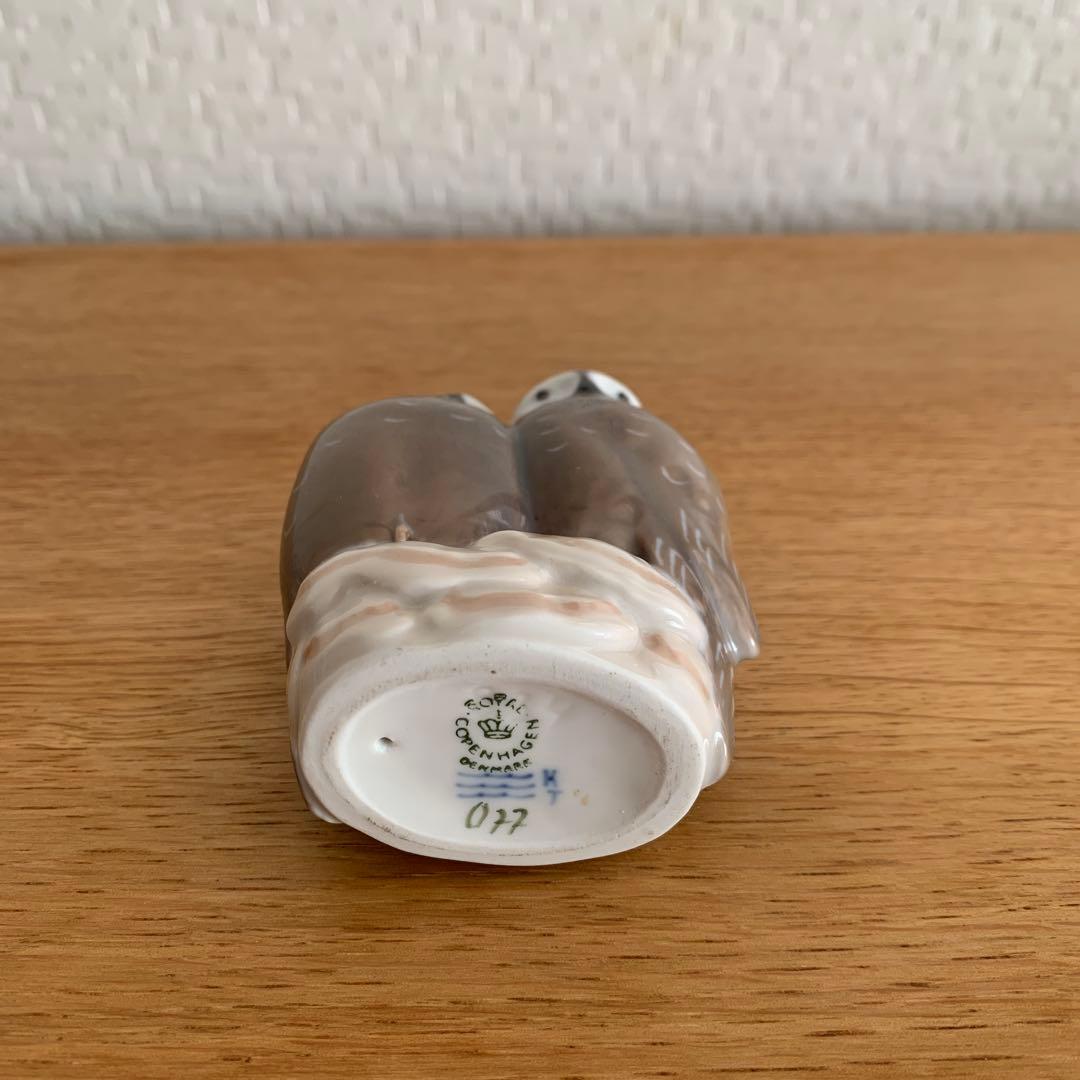   フクロウ　フィギュリン