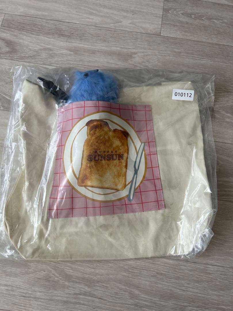 スンスン1番くじぬいぐるみ付きトートバッグ