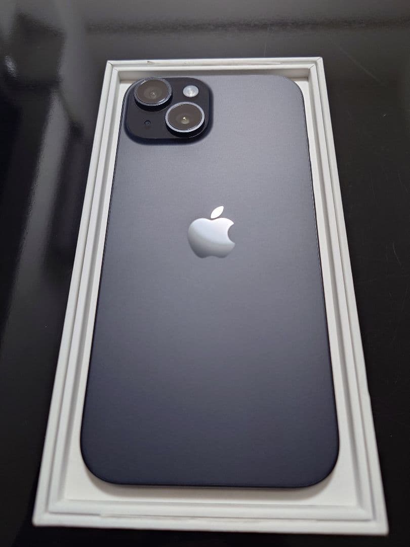 スマートフォン本体 iPhone15 256GB