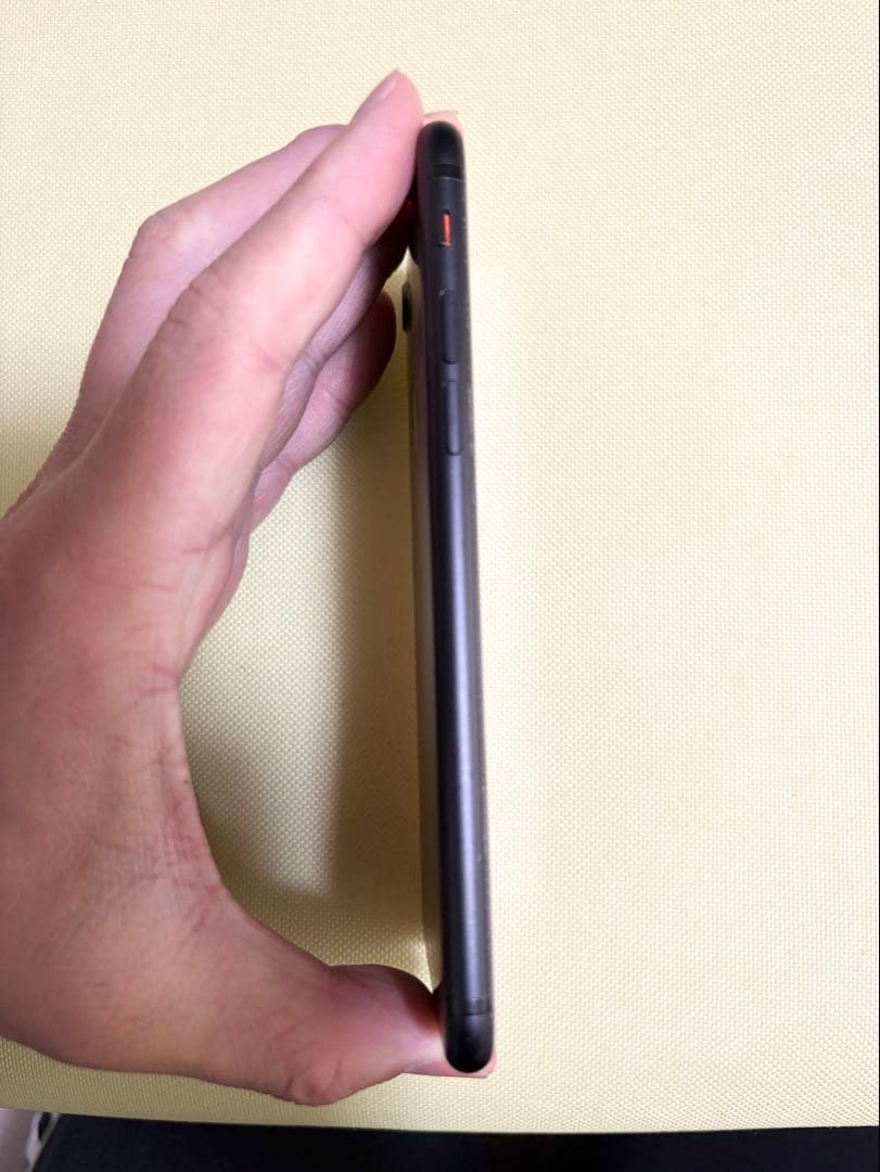 iPhone 7 32GB 本体 最大容量83% 【ブラック】