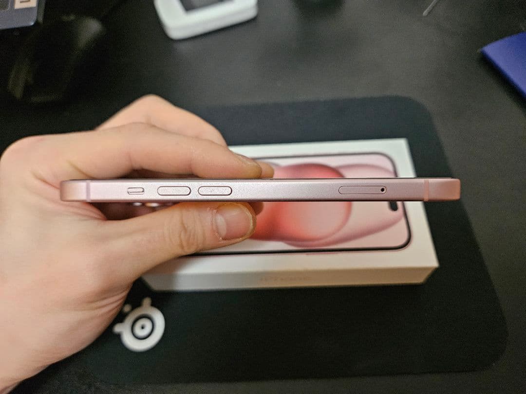 Apple iPhone 15 ピンク256G 本体