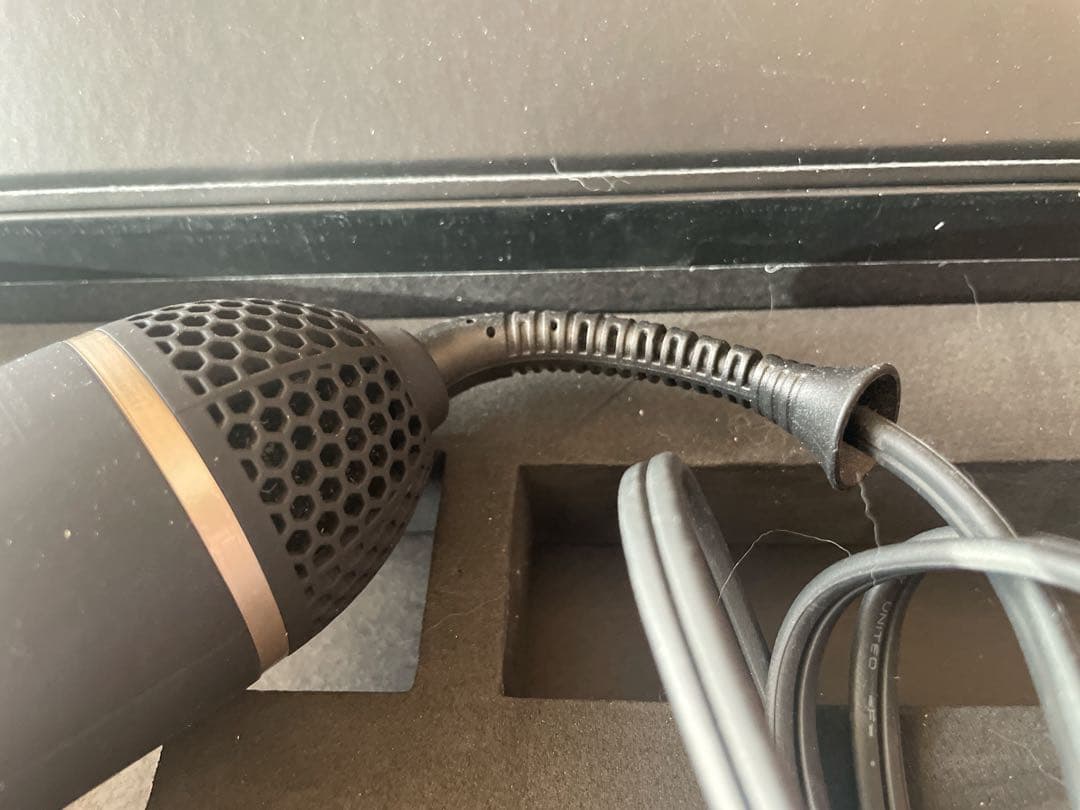 売りつくし！【美品】HOLISTIC CURE BLOW DRYER ブラック