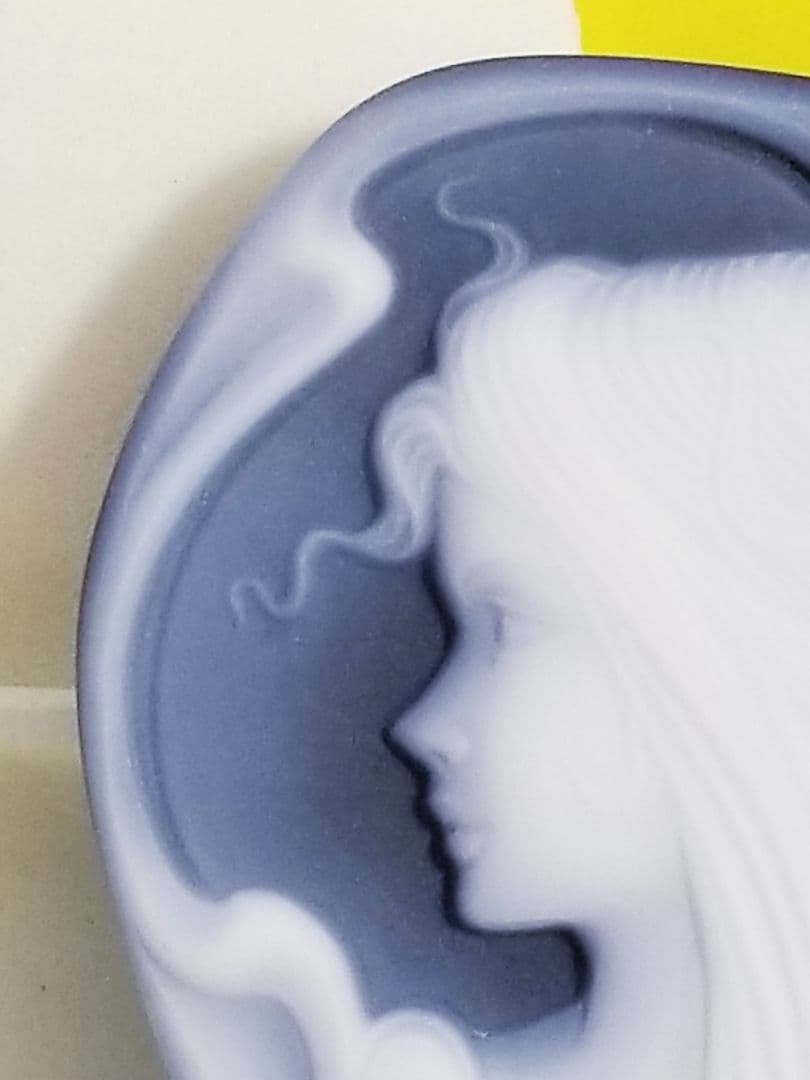 KM-141 サイン有り‼️青瑪瑙カメオルース