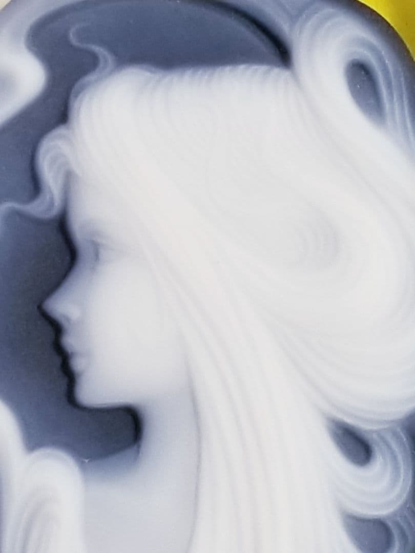 KM-141 サイン有り‼️青瑪瑙カメオルース