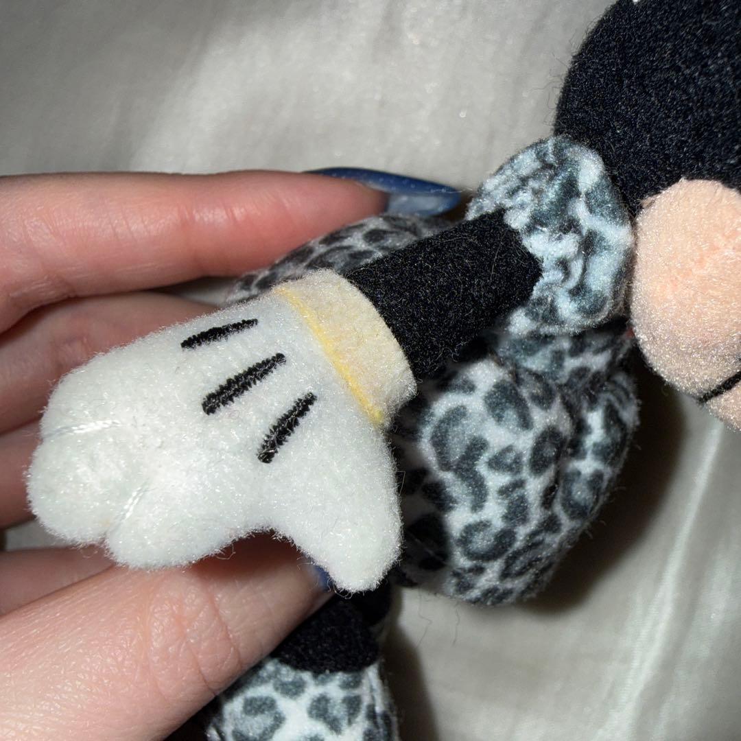 ⭐︎レア⭐︎廃盤　ディズニー　ミニー　ヒョウ柄ぬいぐるみバッジ　キーホルダー　平成