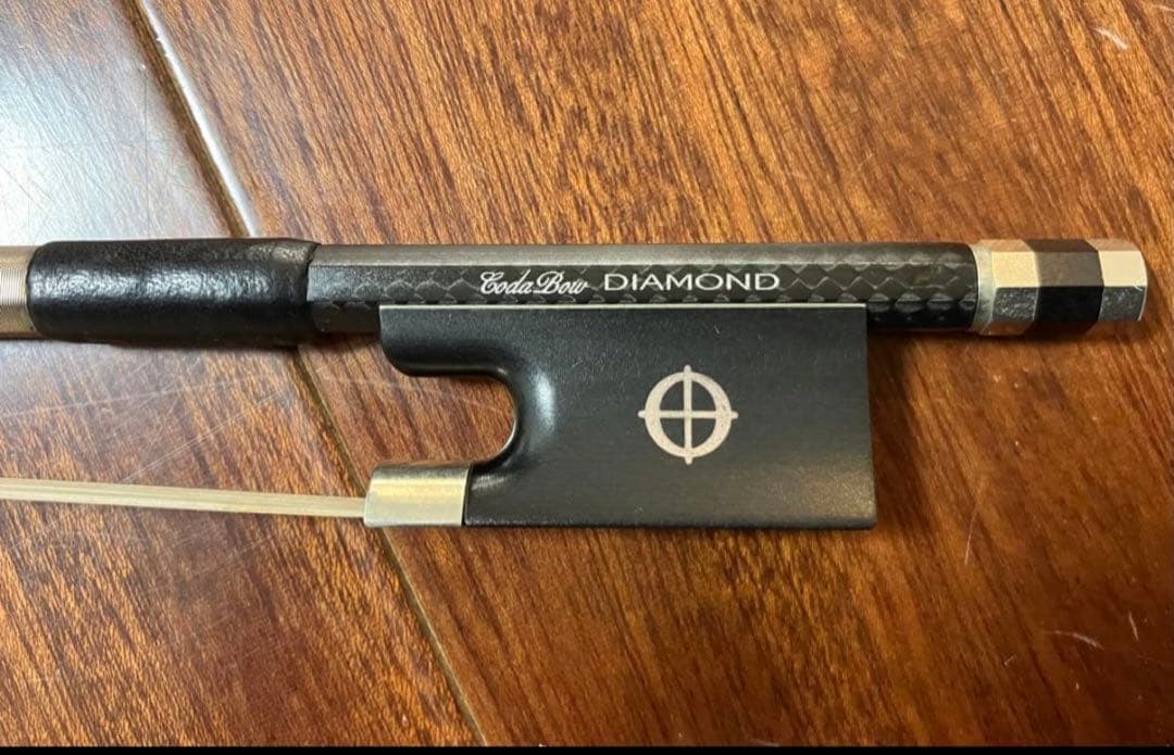 バイオリン カーボン弓　CodaBow Diamond SX 4/4 美品