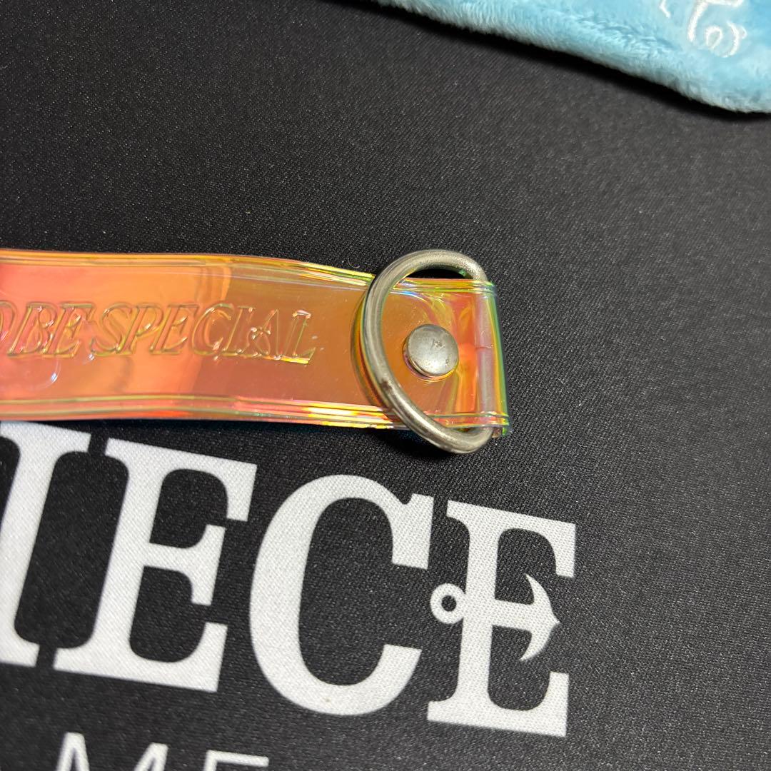 TWICE ナヨン　ナブリー　バンド　缶バッジ　ストラップ　ガチャ