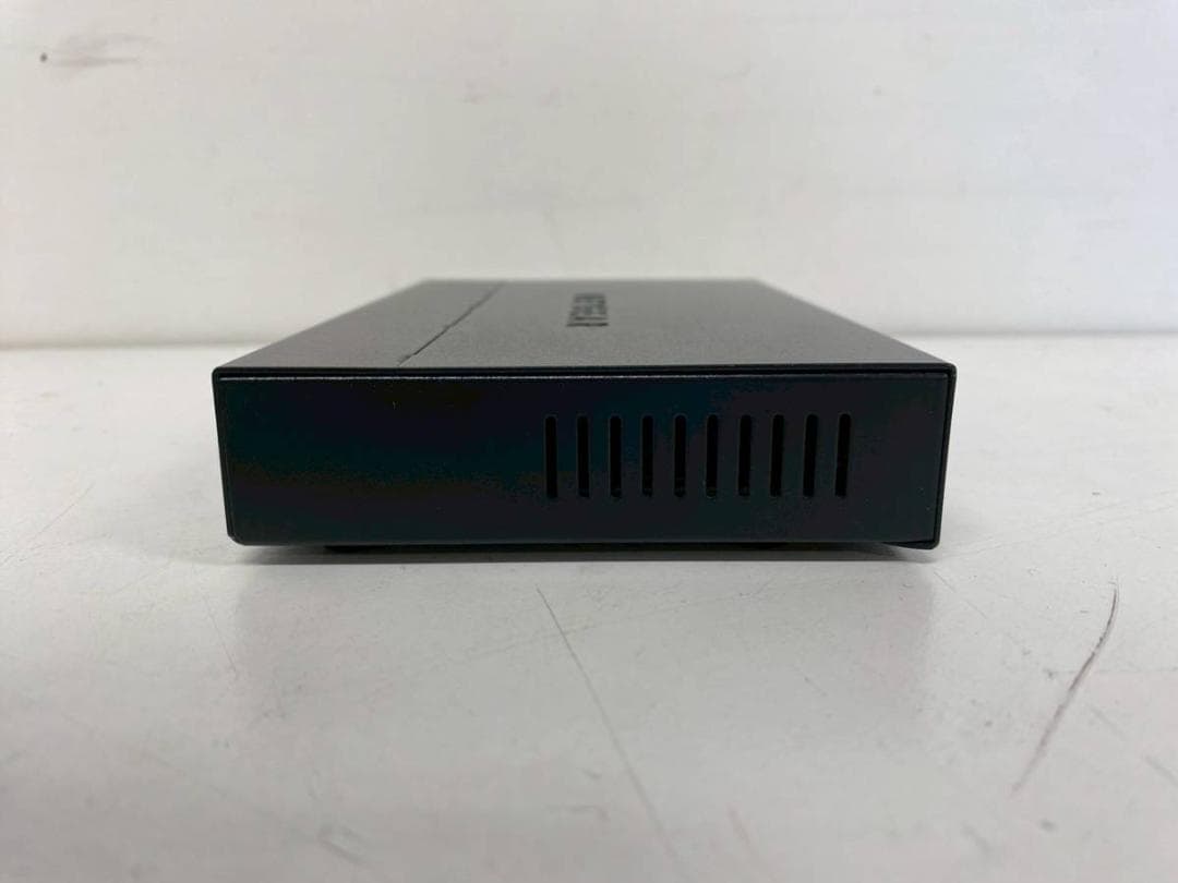 NETGEAR ギガビット5ポート アンマネージスイッチ GS305P