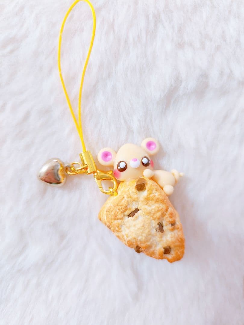 月見チーズバーガー　バンビ　フェイクフード　樹脂粘土　ミニチュアフード　チャーム