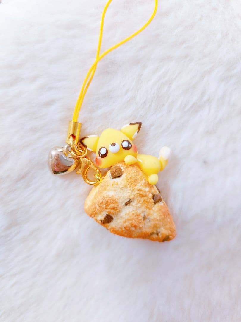 月見チーズバーガー　バンビ　フェイクフード　樹脂粘土　ミニチュアフード　チャーム