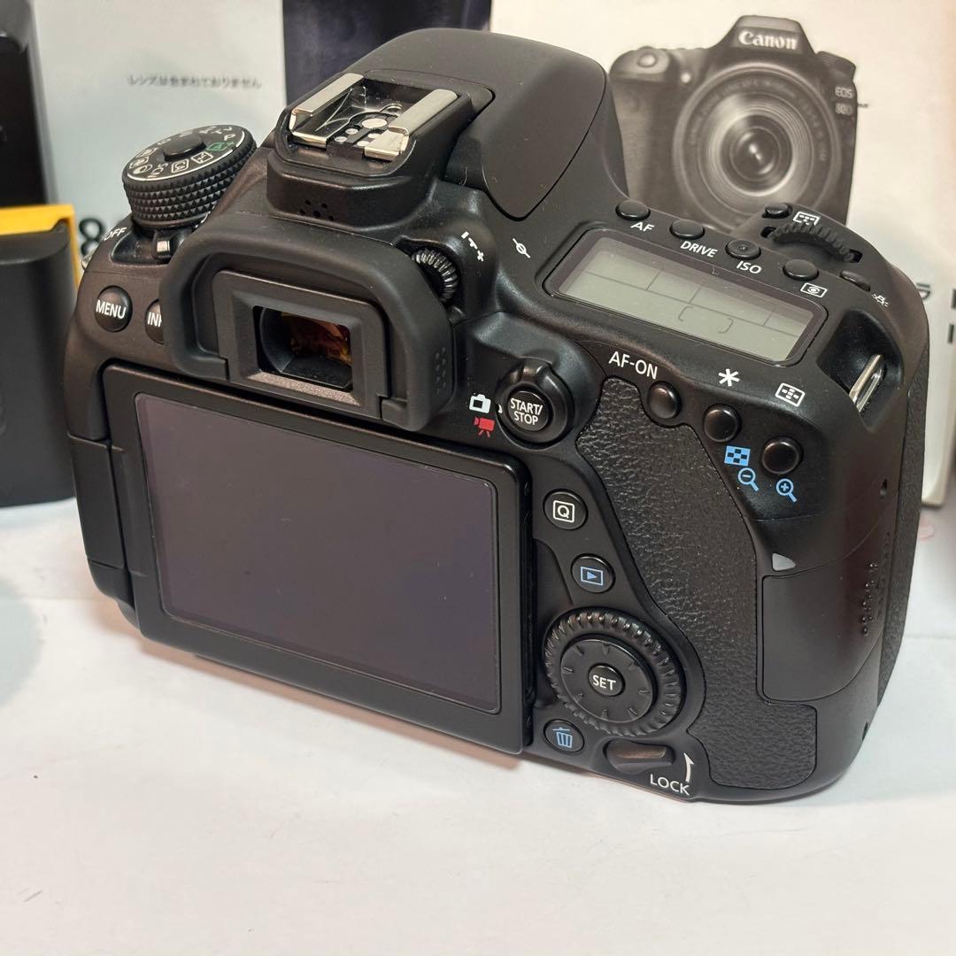 【極上美品】Canon EOS 80D 元箱付き シャッター12,589枚
